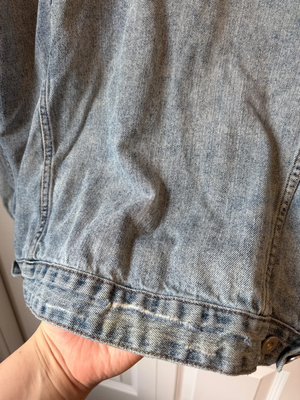WILD FABLE // JEAN JACKET - Picture 6 of 6
